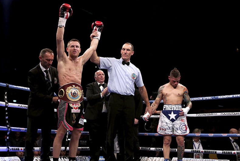 Terry Flanagan,Orlando Cruz Trolls punch out boxer Orlando Cruz after he loses shot at world championship