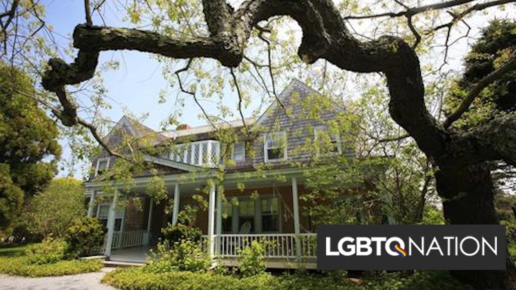 You Can Own The Grey Gardens Mansion If You Have A Spare 20