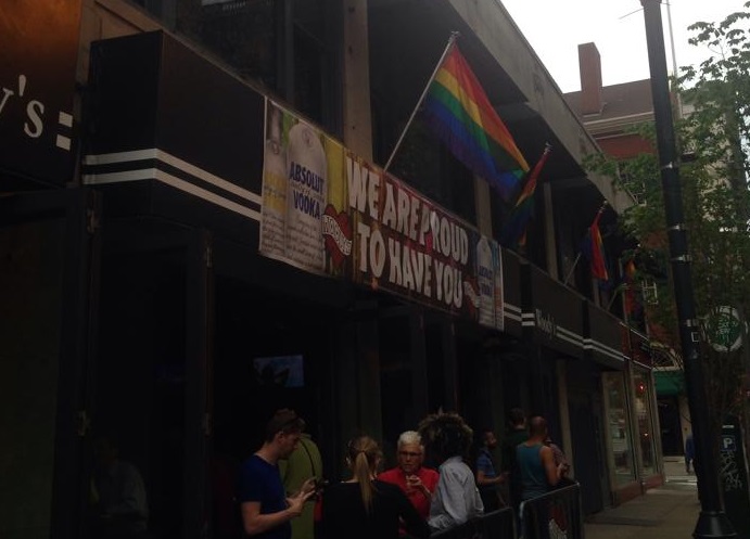 philadelphia gay bar