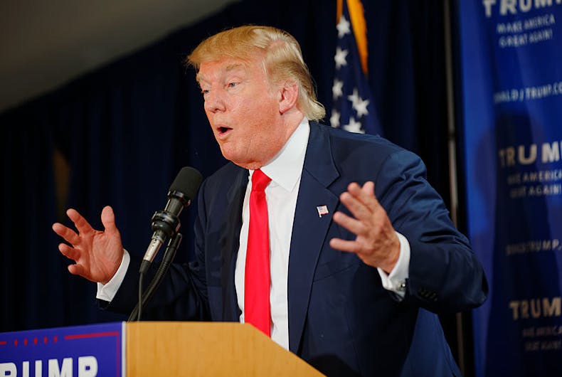 Donald_Trump_Laconia_Rally_Laconia_NH_4_by_Michael_Vadon_July_16_2015_03 Donald Trump
