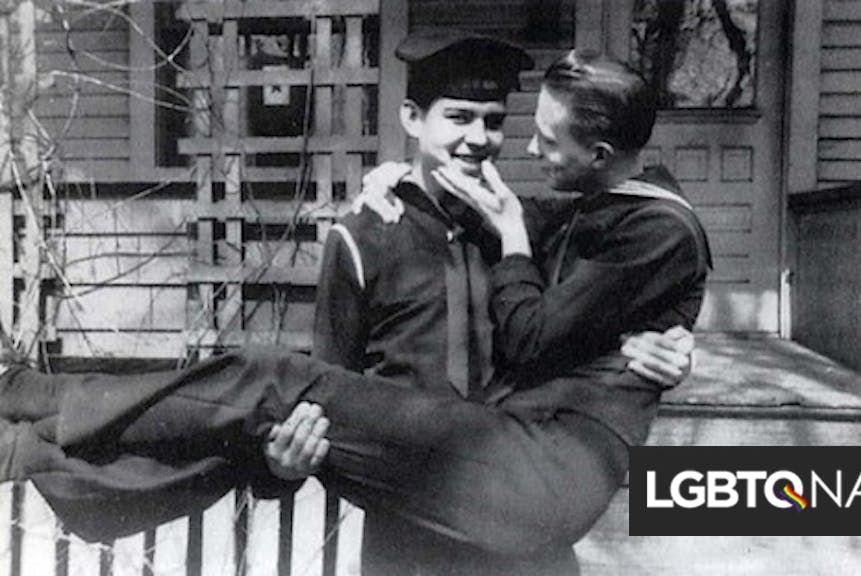 Download These 26 vintage photos of gay couples showing affection ...
