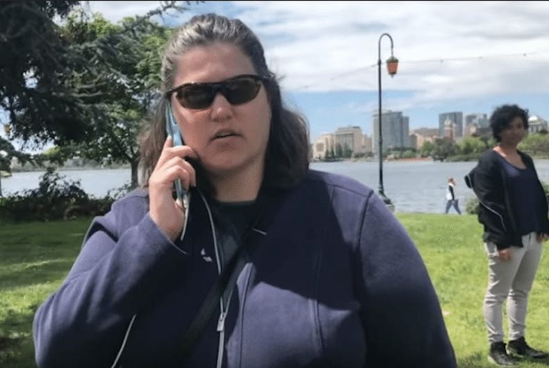 racist-white-woman-bbq This woman called the police because a black family was barbecuing in a public park.
