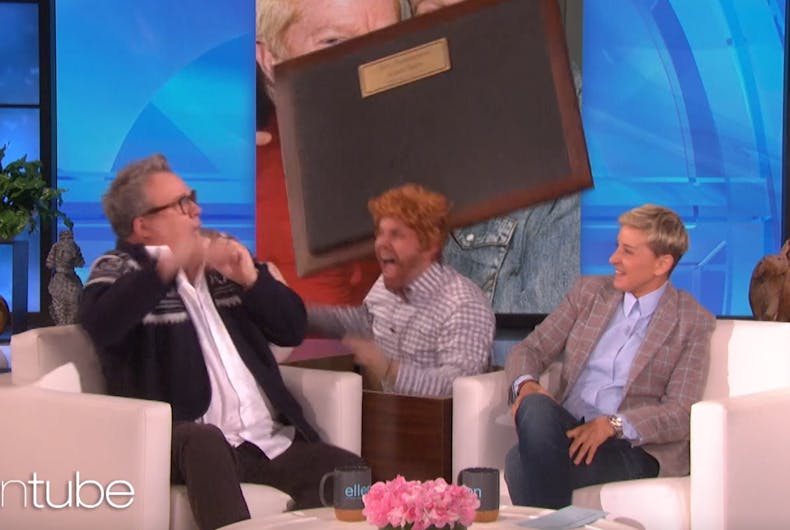 Ellen scares gayforpay actor Eric Stonestreet with his “TV husband