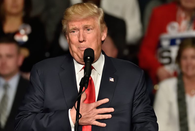 唐纳德·特朗普-基督教基督教 唐纳德·特朗普(Donald Trump)得到福音派基督徒的支持。