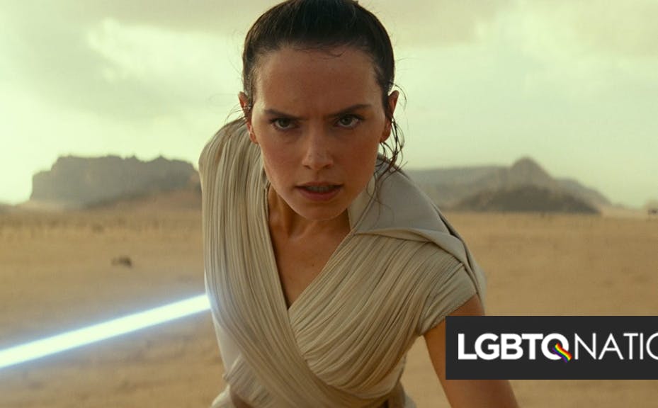 Lesbian Kiss In New “star Wars” Movie Makes History As